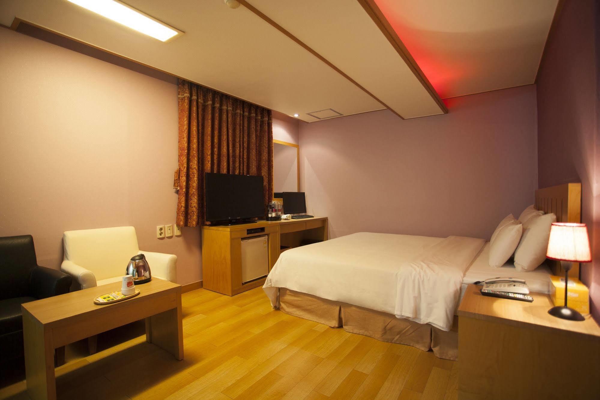 Prince Hotel Seoel Buitenkant foto